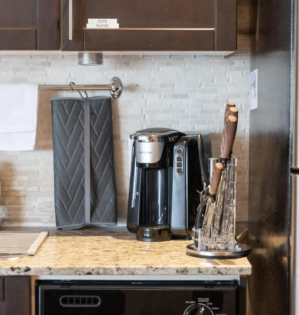 Waterfront Queens Quay West Toronto Apartman